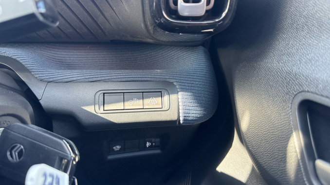 Citroen C3 1.2 Hybrid [110] Collection 5dr e-DCS6 Petrol Hatchback - Image 25